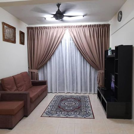 Dhuha Homestay @ Seri Alam Masai , Johor Bagian luar foto
