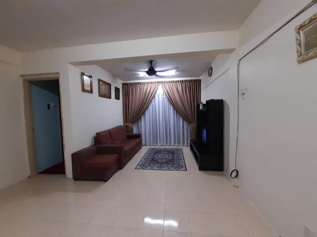 Dhuha Homestay @ Seri Alam Masai , Johor Bagian luar foto