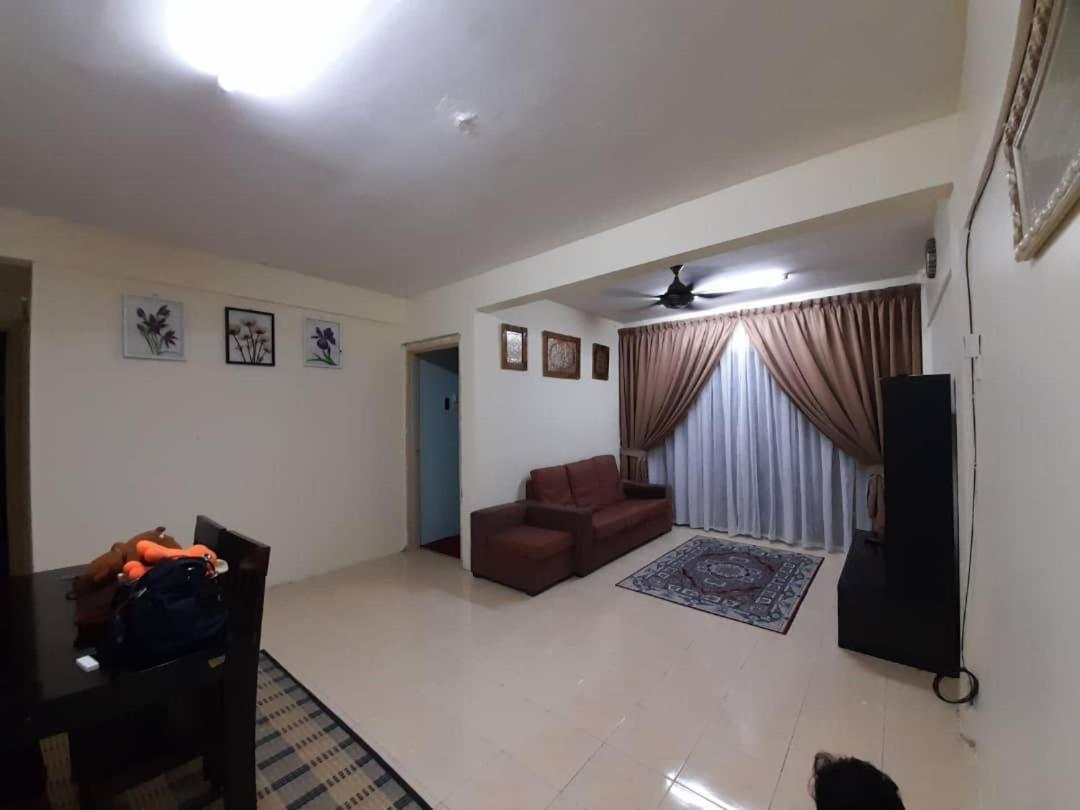Dhuha Homestay @ Seri Alam Masai , Johor Bagian luar foto